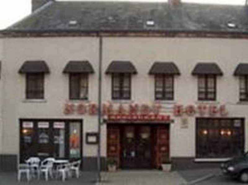 Hotel Normandy Dreux Εξωτερικό φωτογραφία
